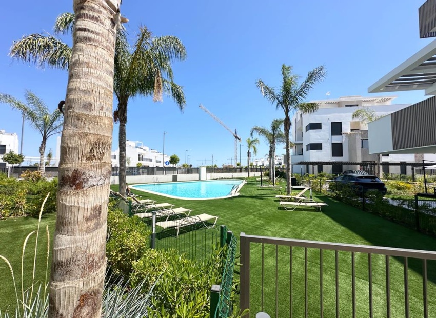 Reventa - Apartamento - Santa Rosalia Lake and Life Resort