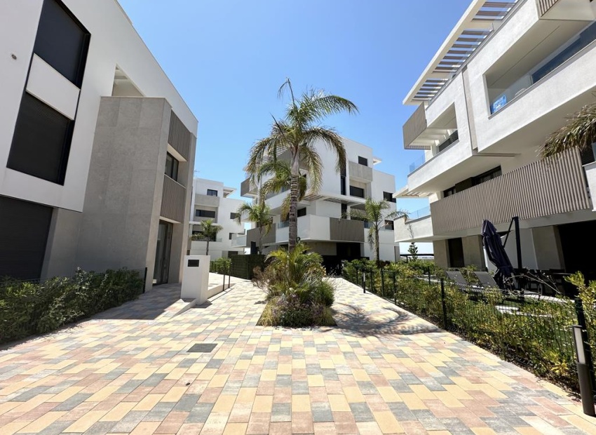 Reventa - Apartamento - Santa Rosalia Lake and Life Resort