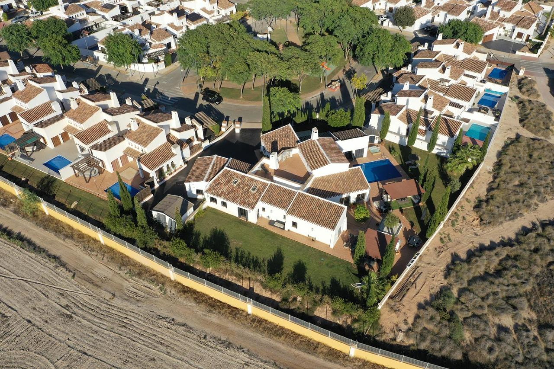 Reventa - Villa - Banos y Mendigo - El Valle Golf Resort