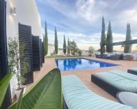 Reventa - Villa - Banos y Mendigo - El Valle Golf Resort