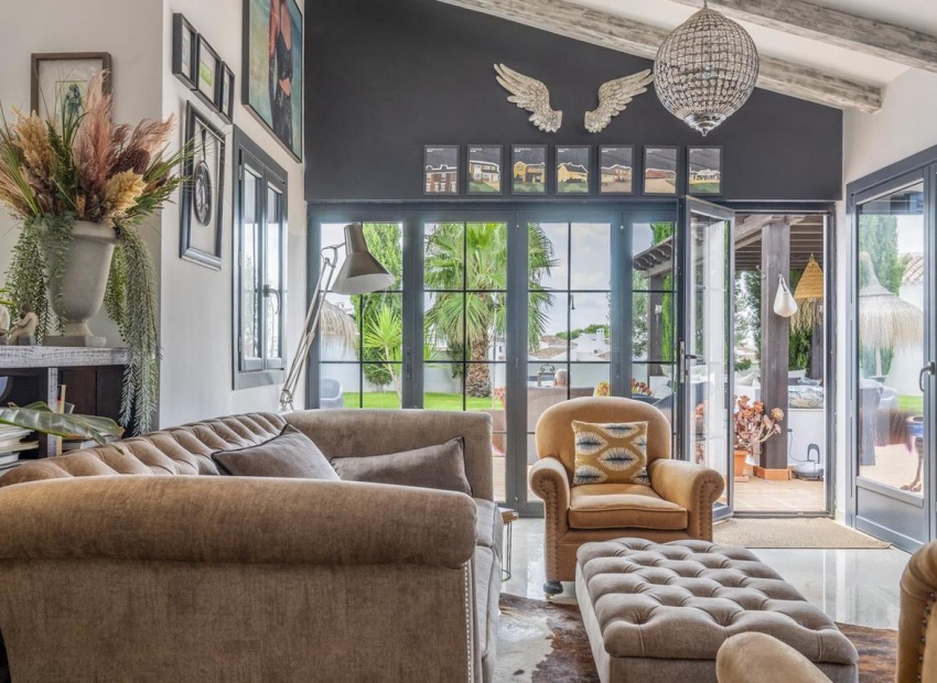 Reventa - Villa - Banos y Mendigo - El Valle Golf Resort