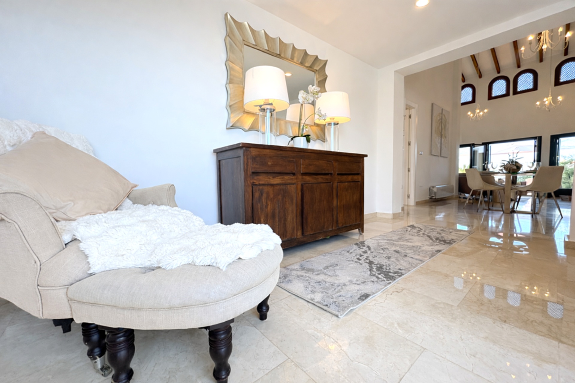 Reventa - Villa - Banos y Mendigo - El Valle Golf Resort