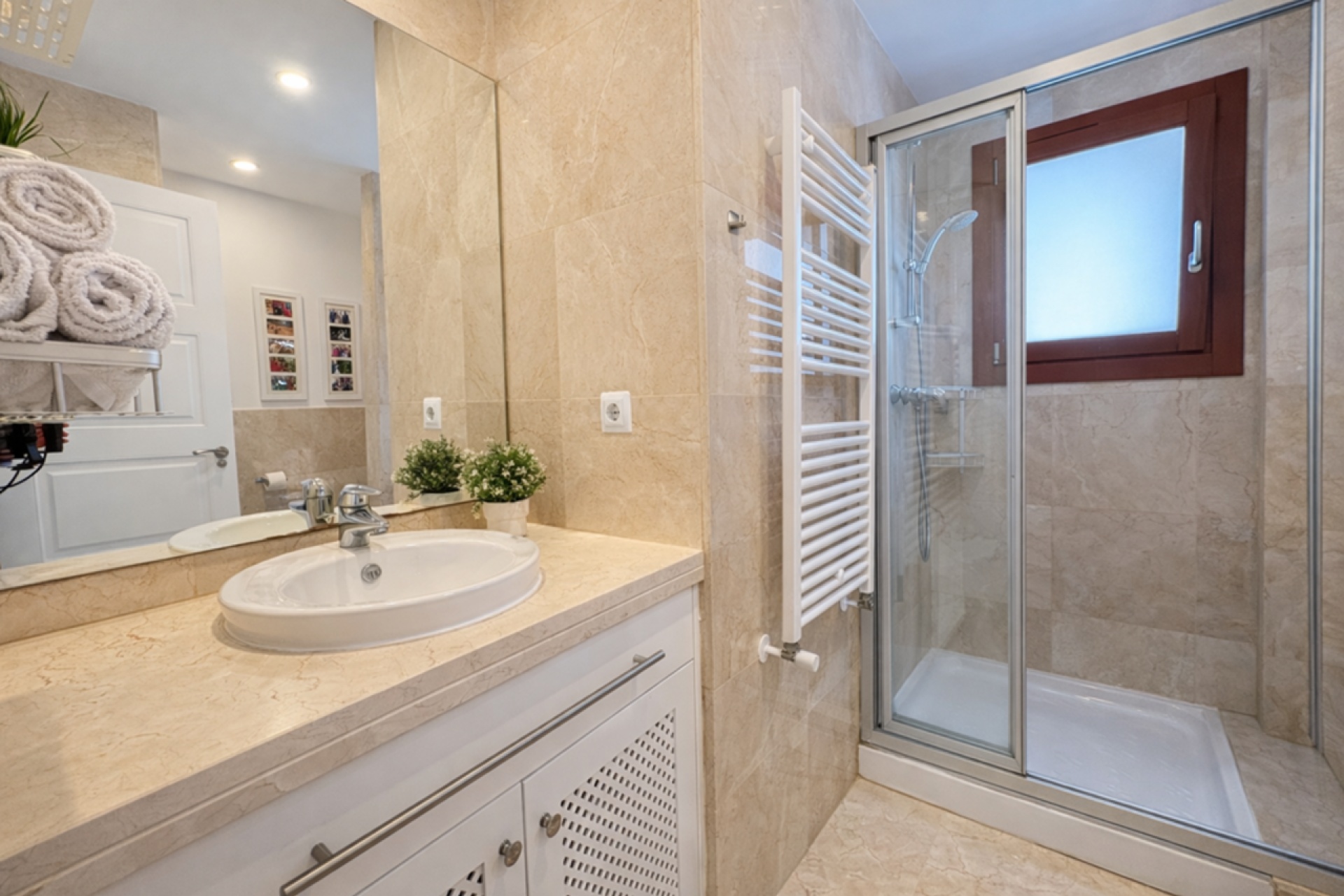 Reventa - Villa - Banos y Mendigo - El Valle Golf Resort