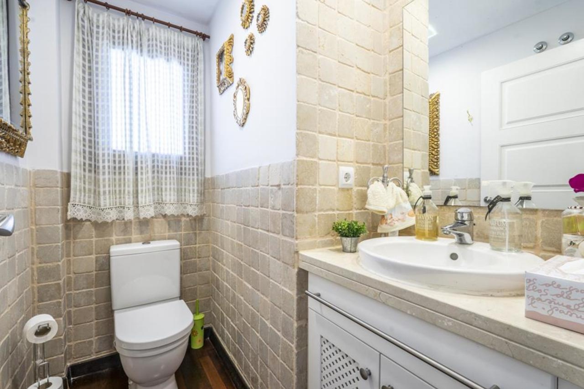 Reventa - Villa - Banos y Mendigo - El Valle Golf Resort