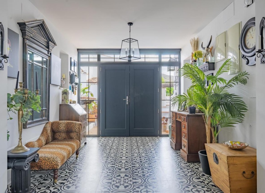 Reventa - Villa - Banos y Mendigo - El Valle Golf Resort