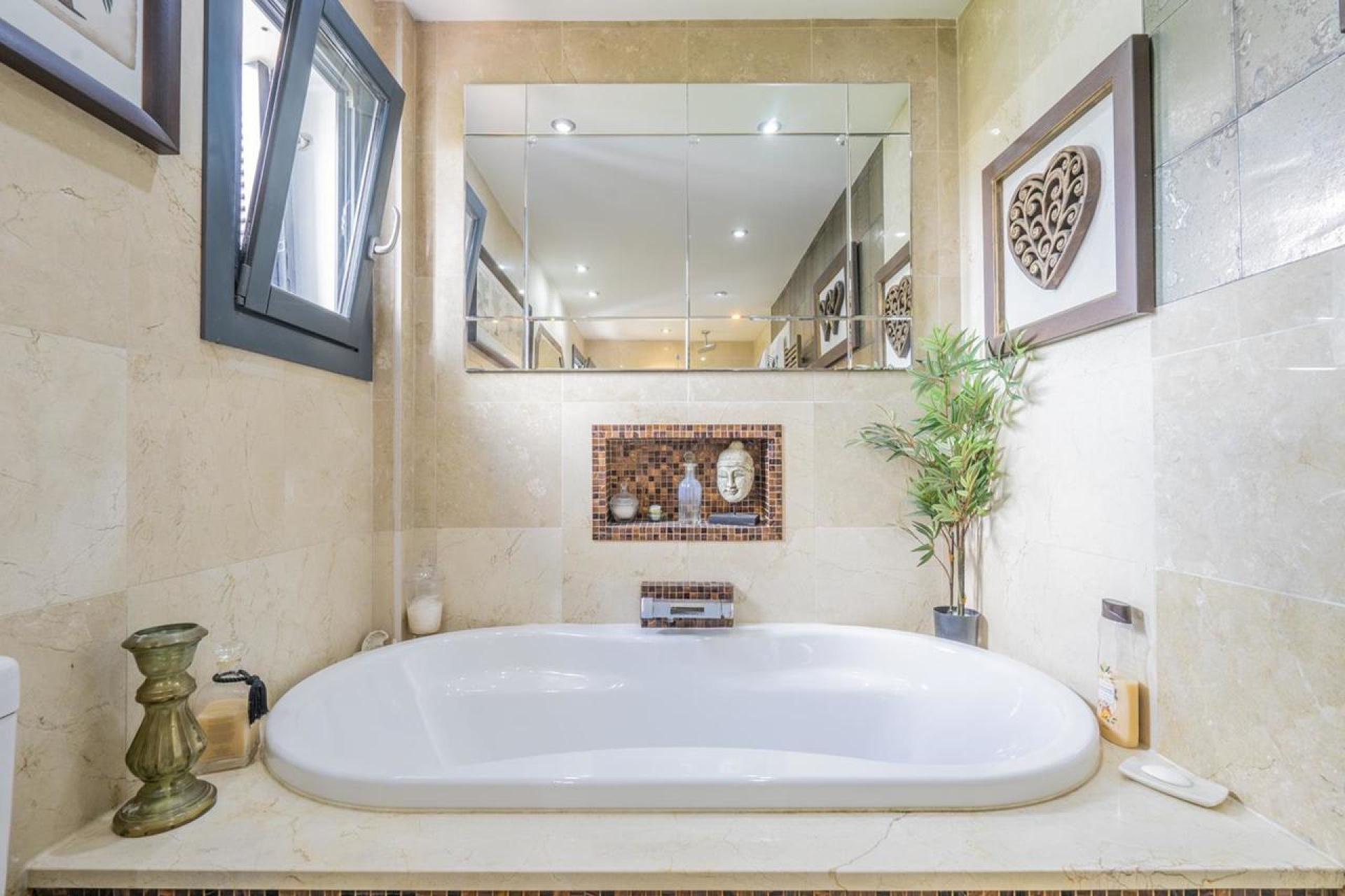 Reventa - Villa - Banos y Mendigo - El Valle Golf Resort