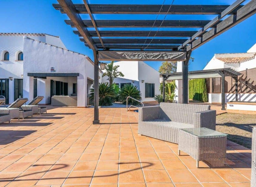 Reventa - Villa - Banos y Mendigo - El Valle Golf Resort