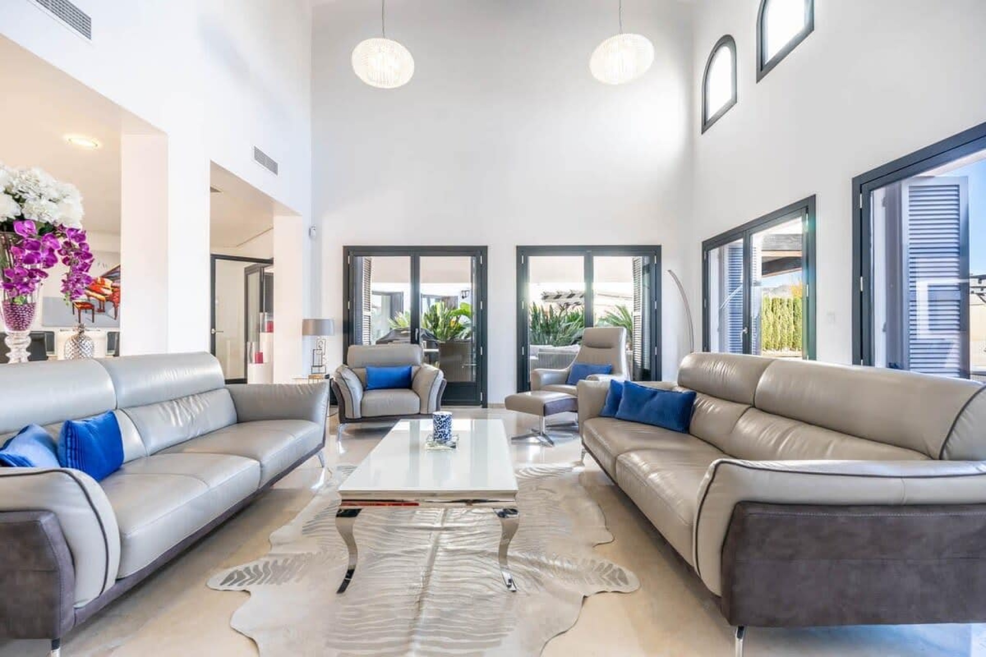 Reventa - Villa - Banos y Mendigo - El Valle Golf Resort