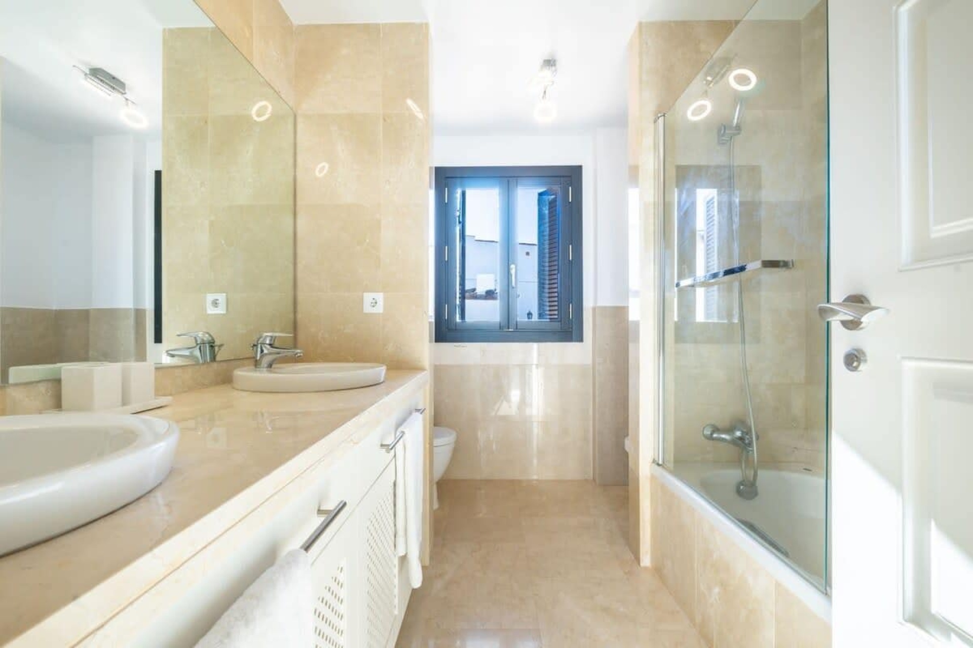 Reventa - Villa - Banos y Mendigo - El Valle Golf Resort