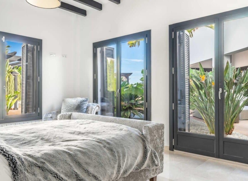 Reventa - Villa - Banos y Mendigo - El Valle Golf Resort