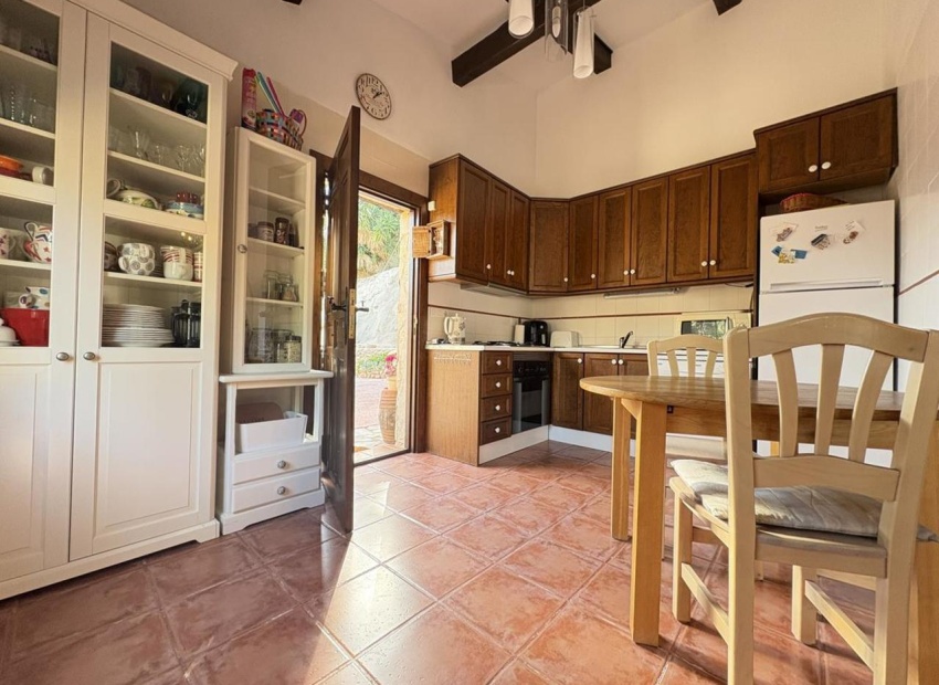 Reventa - Villa - Sucina