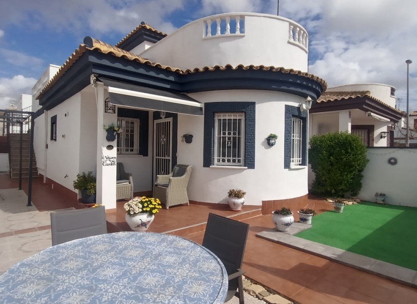 Reventa - Villa - Sucina