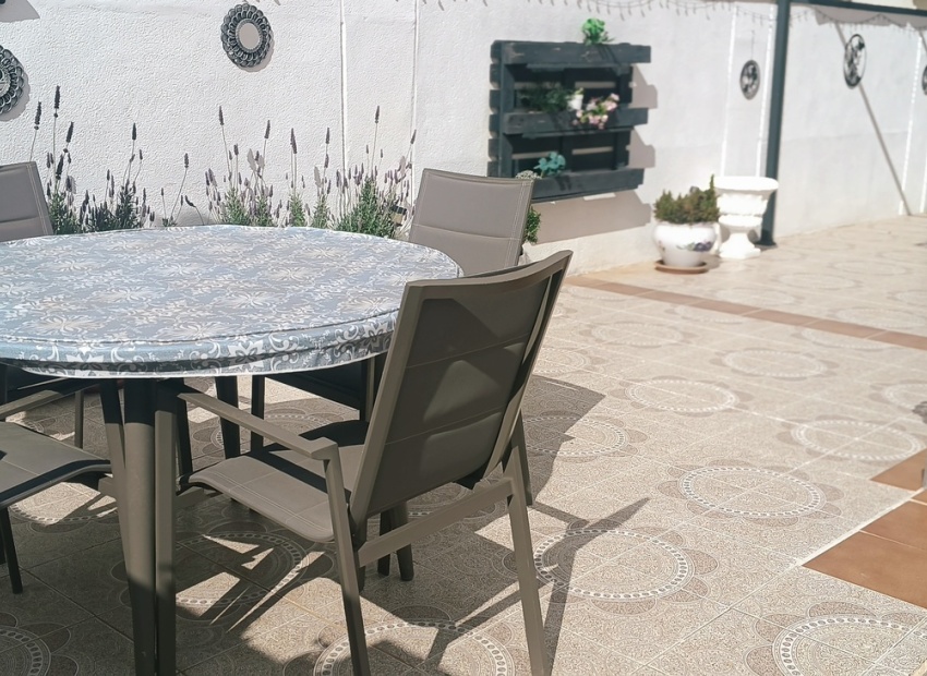 Reventa - Villa - Sucina