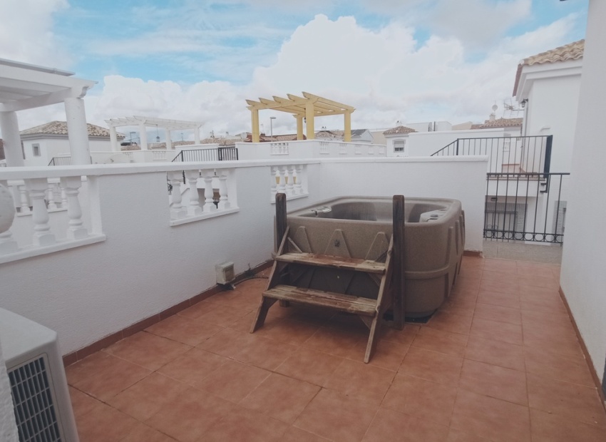 Reventa - Villa - Sucina