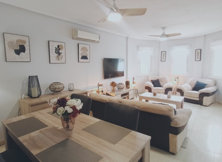 Reventa - Villa - Sucina