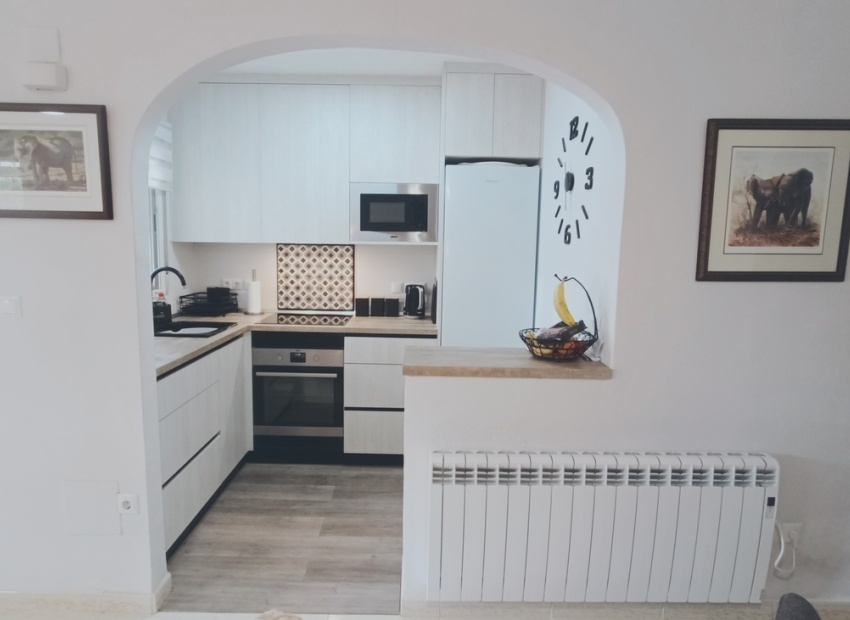 Reventa - Villa - Sucina