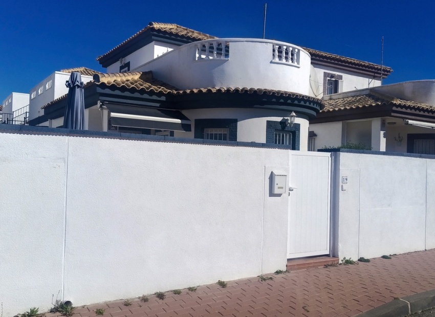 Reventa - Villa - Sucina