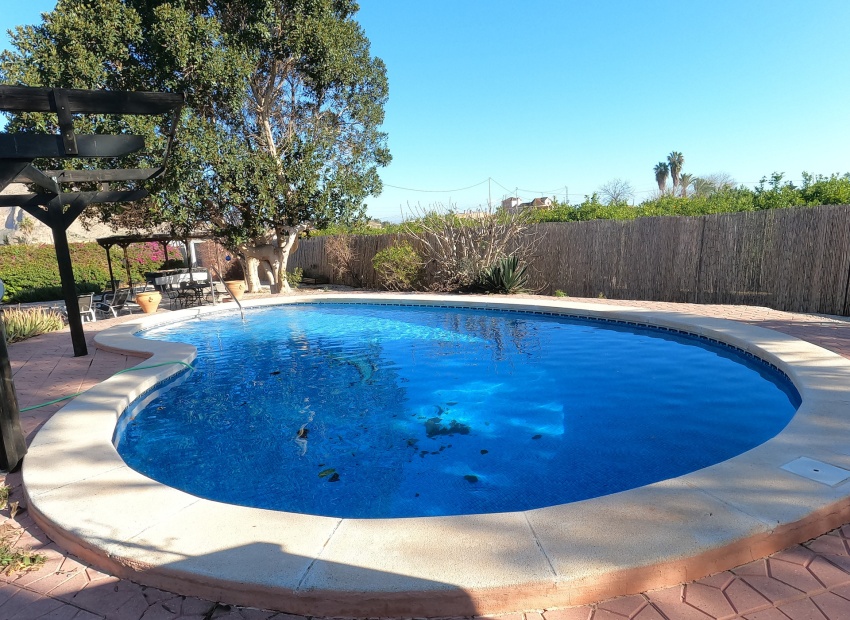 Revente - Villa - Orihuela