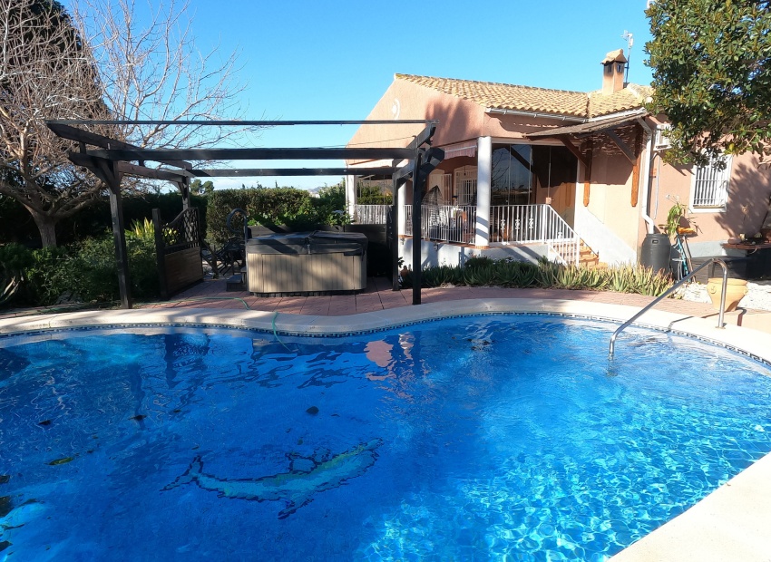 Revente - Villa - Orihuela