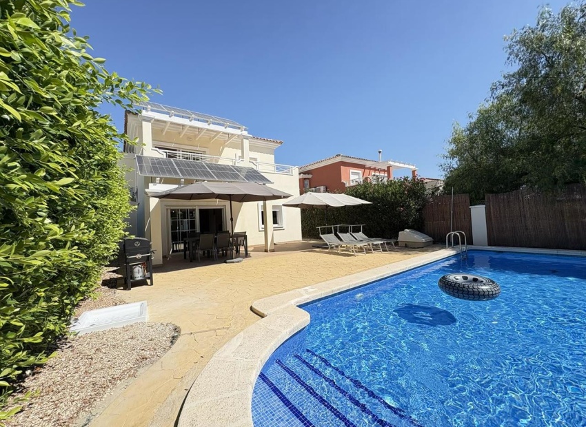 Villa independiente con gran piscina Altaona Golf