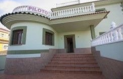 Villa - Obra nueva - Torrevieja - Torrevieja