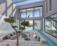 Zona relax con cascada villa Murcia