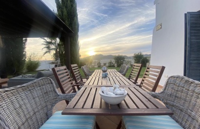 Reventa - Villa - Banos y Mendigo - El Valle Golf Resort