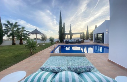 Reventa - Villa - Banos y Mendigo - El Valle Golf Resort