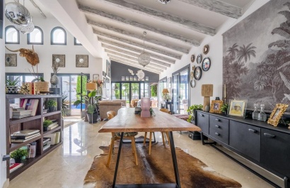 Reventa - Villa - Banos y Mendigo - El Valle Golf Resort