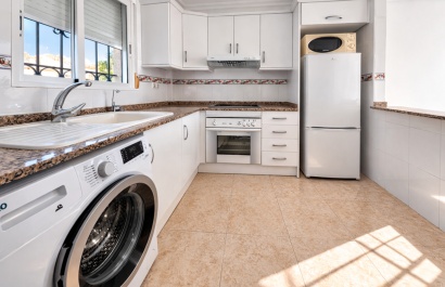 Revente - Maison de ville - Sucina