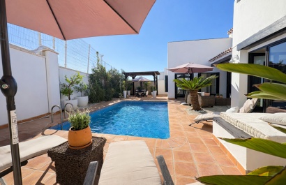 Reventa - Villa - Banos y Mendigo - El Valle Golf Resort