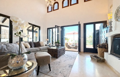 Reventa - Villa - Banos y Mendigo - El Valle Golf Resort