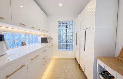 Reventa - Villa - Banos y Mendigo - El Valle Golf Resort