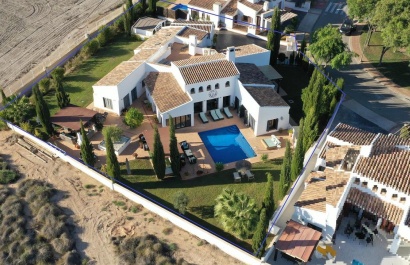 Reventa - Villa - Banos y Mendigo - El Valle Golf Resort