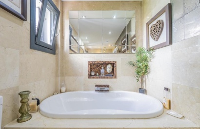 Reventa - Villa - Banos y Mendigo - El Valle Golf Resort