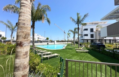 Reventa - Apartamento - Santa Rosalia Lake and Life Resort