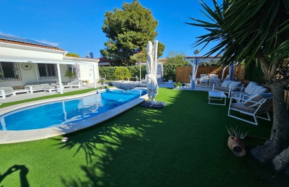 Resale - Villa - San Fulgencio