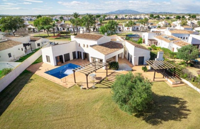Resale - Villa - El Valle Golf Resort