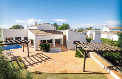 Resale - Villa - El Valle Golf Resort