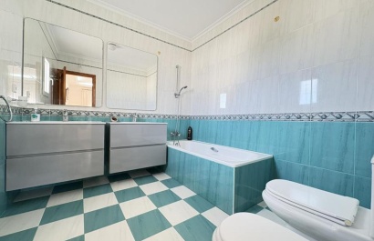 Resale - Villa - La Manga del Mar Menor - Mar Menor