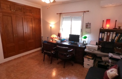 Revente - Villa - Orihuela