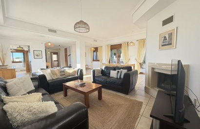 Resale - Villa - Altaona Golf and Country Village