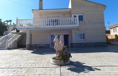 Resale - Villa - Algorfa