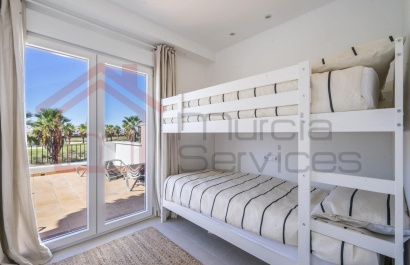 Resale - Townhouse - Roldan - La Torre Golf Resort